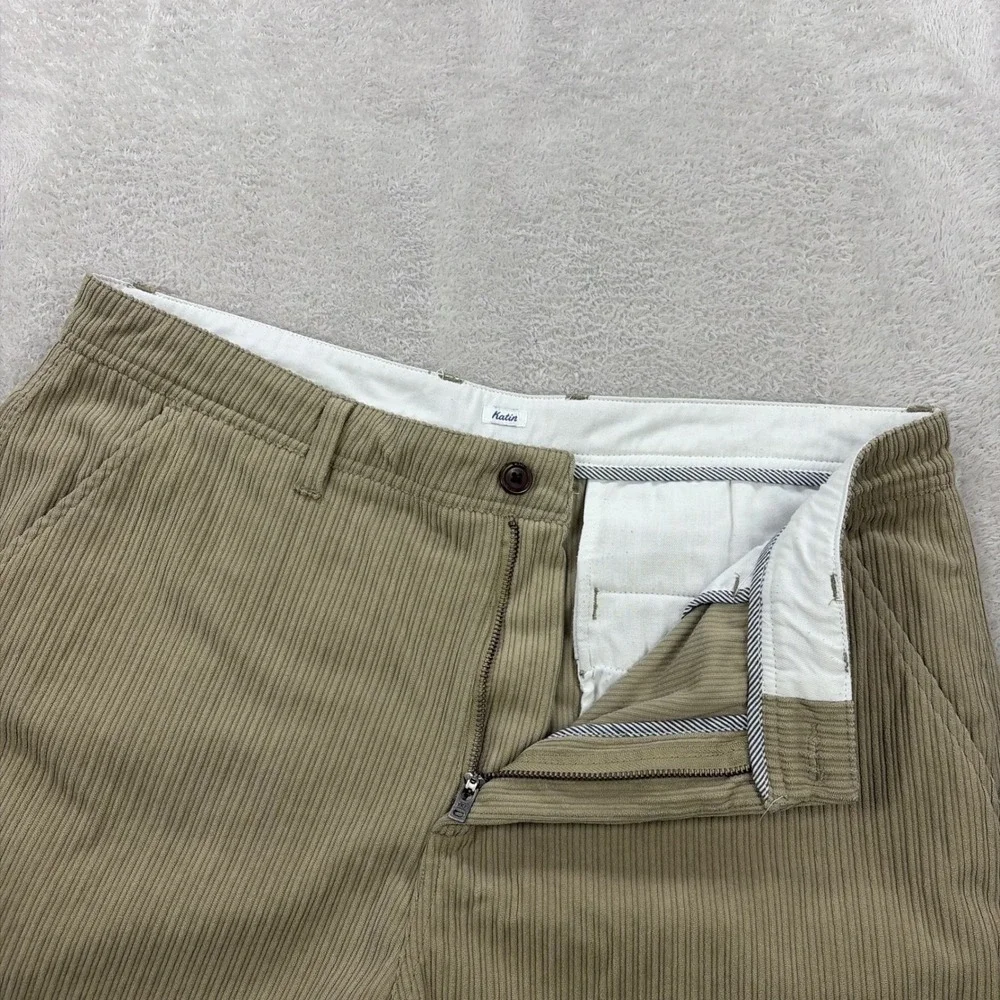 Katin corduroy shorts